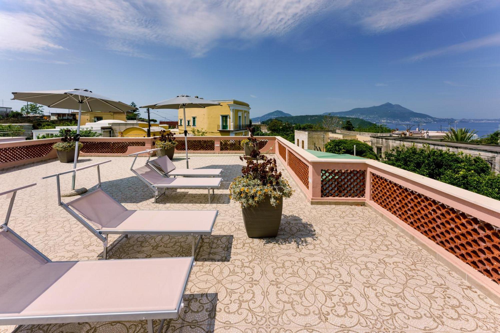 Le Jardin Bed & Breakfast Procida Bagian luar foto